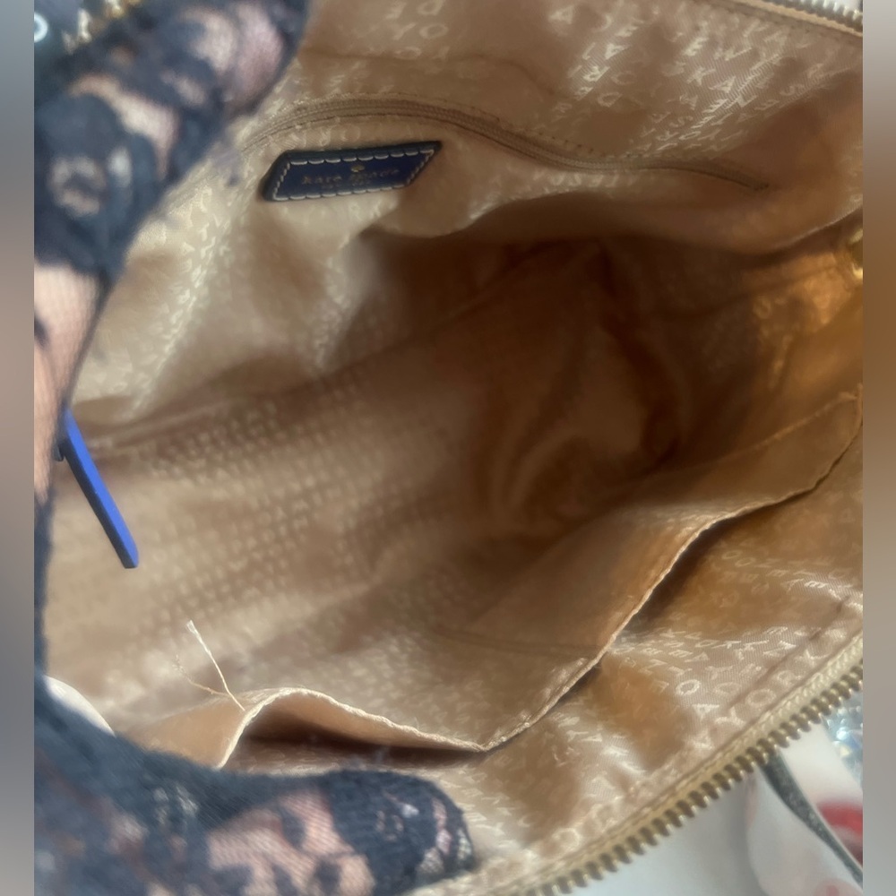 Kate Spade Wellesley Rachelle navy and cream Saffiano leather Crossbody bag - Picture 4 of 10